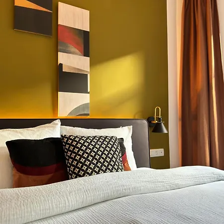 3 Min Walk-meir Cozy 3-4br House Antwerp