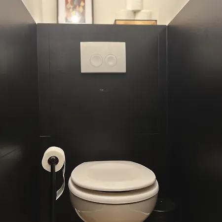 Holiday home 3 Min Walk-meir Cozy 3-4br House Antwerp